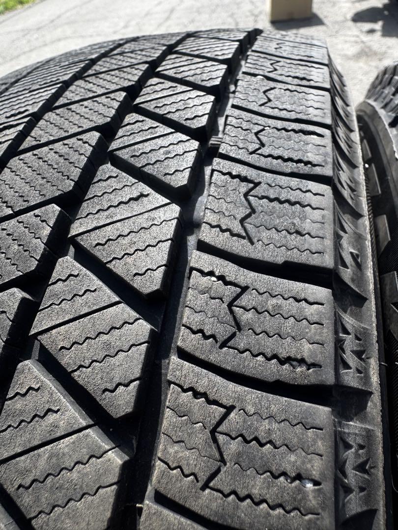 ブリヂストン スタッドレスタイヤ　バリ溝195/65R15 ノア ヴォクシー等