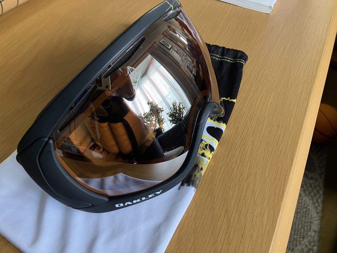 OAKLEY ゴーグル 収納袋付き