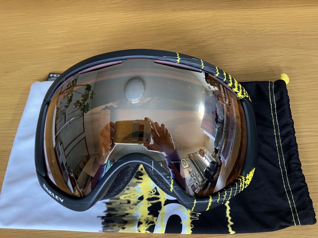 OAKLEY ゴーグル 収納袋付き