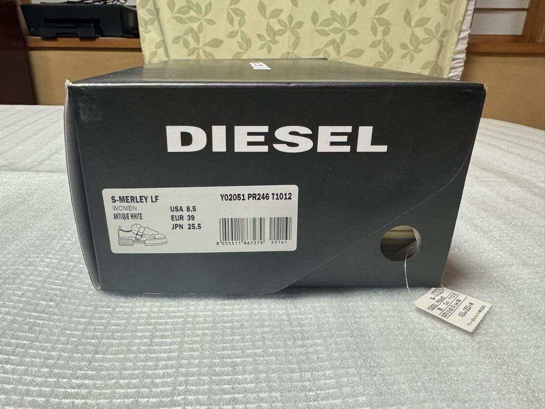 DIESEL ファー付きスリッポンスニーカー