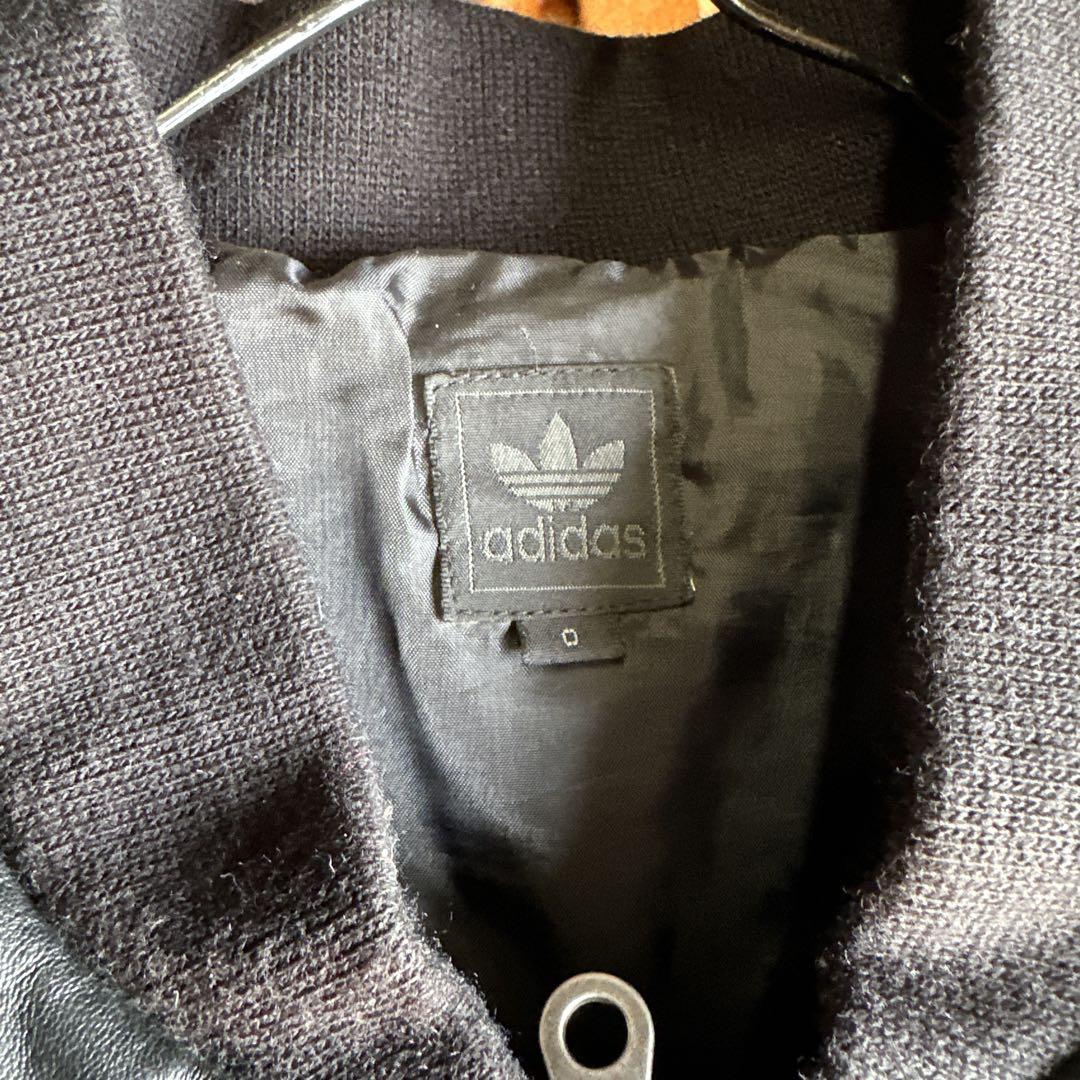 adidasレザーベスト