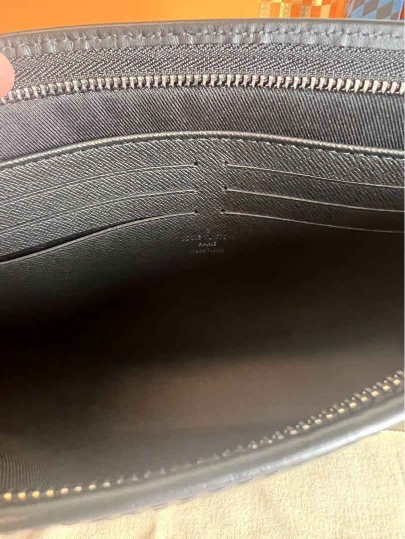 LV ポシェット