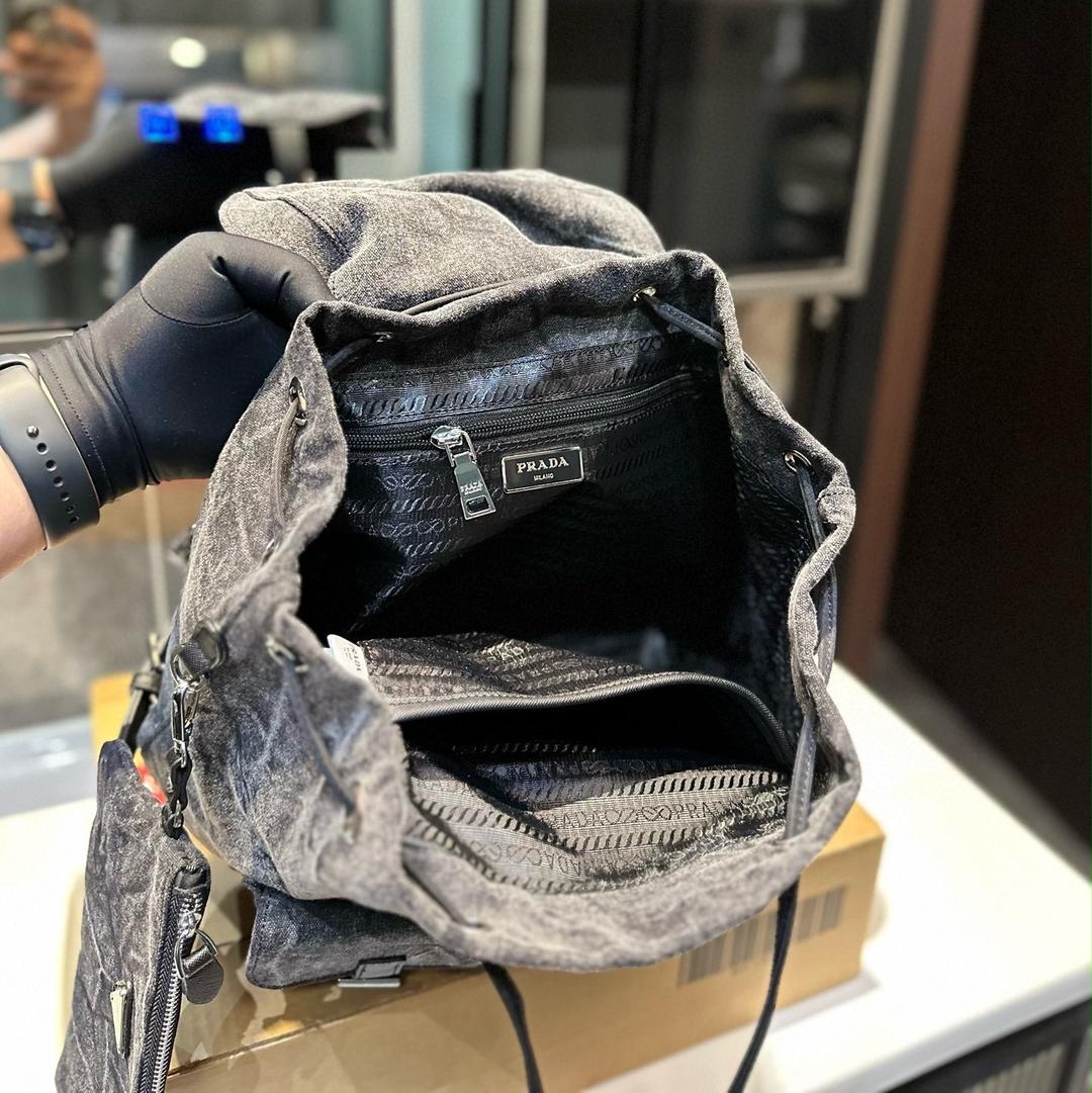 Prada プラダの登山バッグ、ショートトリップ、リュックサック、学生用バッグ 画像8