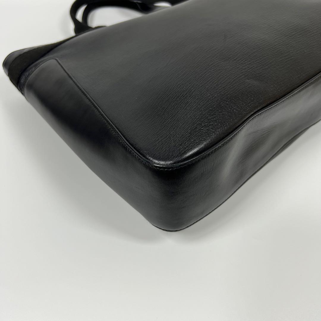 【美品】グッチ レザー トートバッグ ロゴプレート A4可能  ブラック