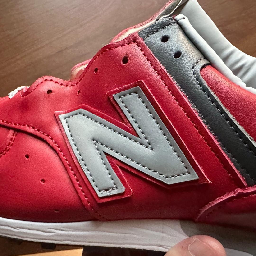 UK製 New Balance M576RED