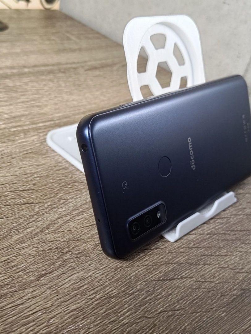 新品同様品　arrows We F-51B SIMフリー　スマホ