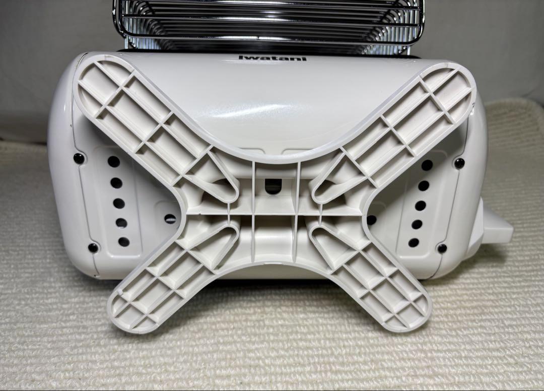 新品 未使用 iwatani カセットガスストーブ CB-STV-MYD マイ暖