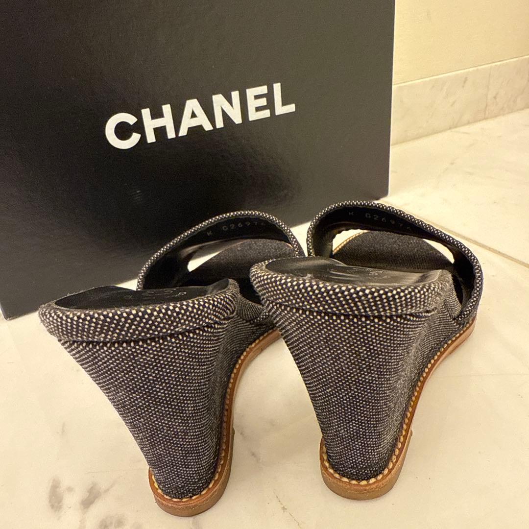 シャネル デニム素材のサンダルです☆ シャネル デニム素材のサンダルです☆