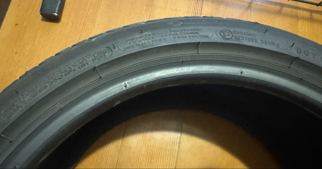 17インチ BRZ(ZD8)の純正タイヤ　4本セット