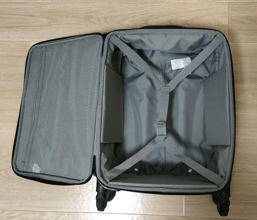 無印良品　半分の厚みで収納できるソフトキャリー36L機内持込み対応サイズ