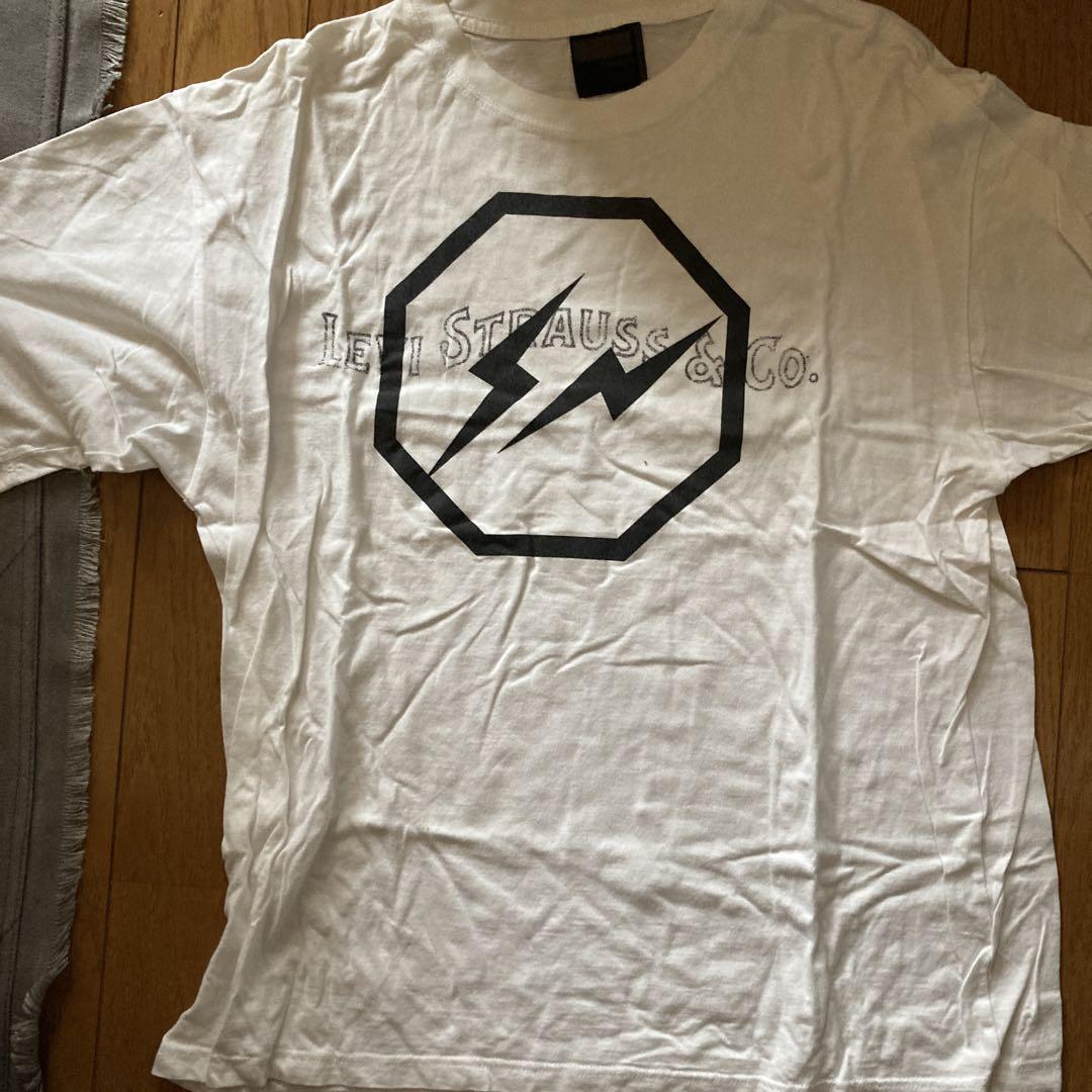 Levi's Fenom ホワイト Tシャツ Lフラグメント