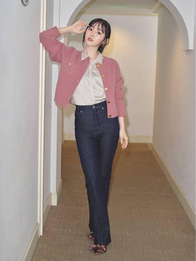SNIDELヘムフレアスリムデニムパンツ