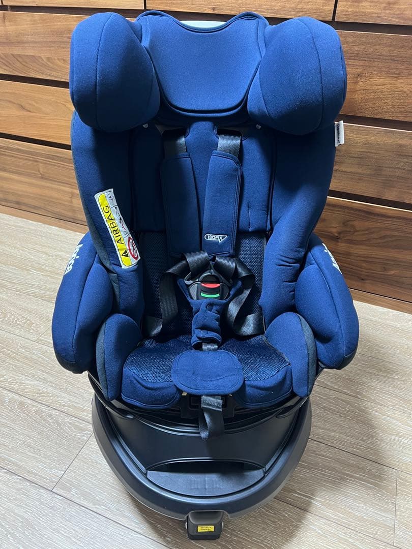 チャイルドシート　Aprica ディアターン　ISOFIX ネイビー
