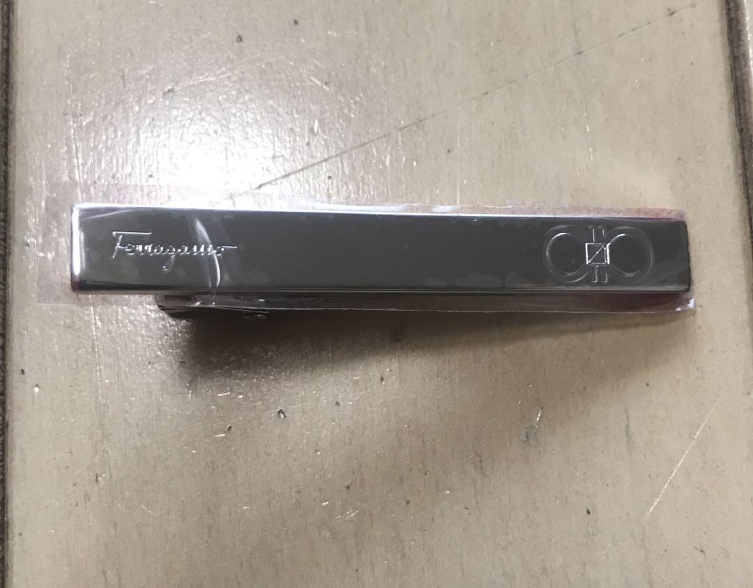 FERRAGAMO タイピン メンズ ネクタイピン 778521-676325