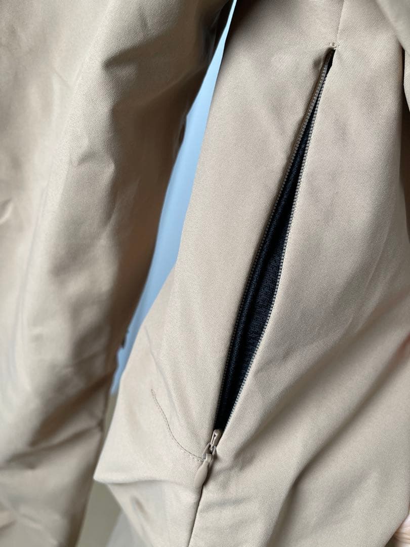 23-24 NOMADIKスノーボードウエア777 上下セット　ベージュ