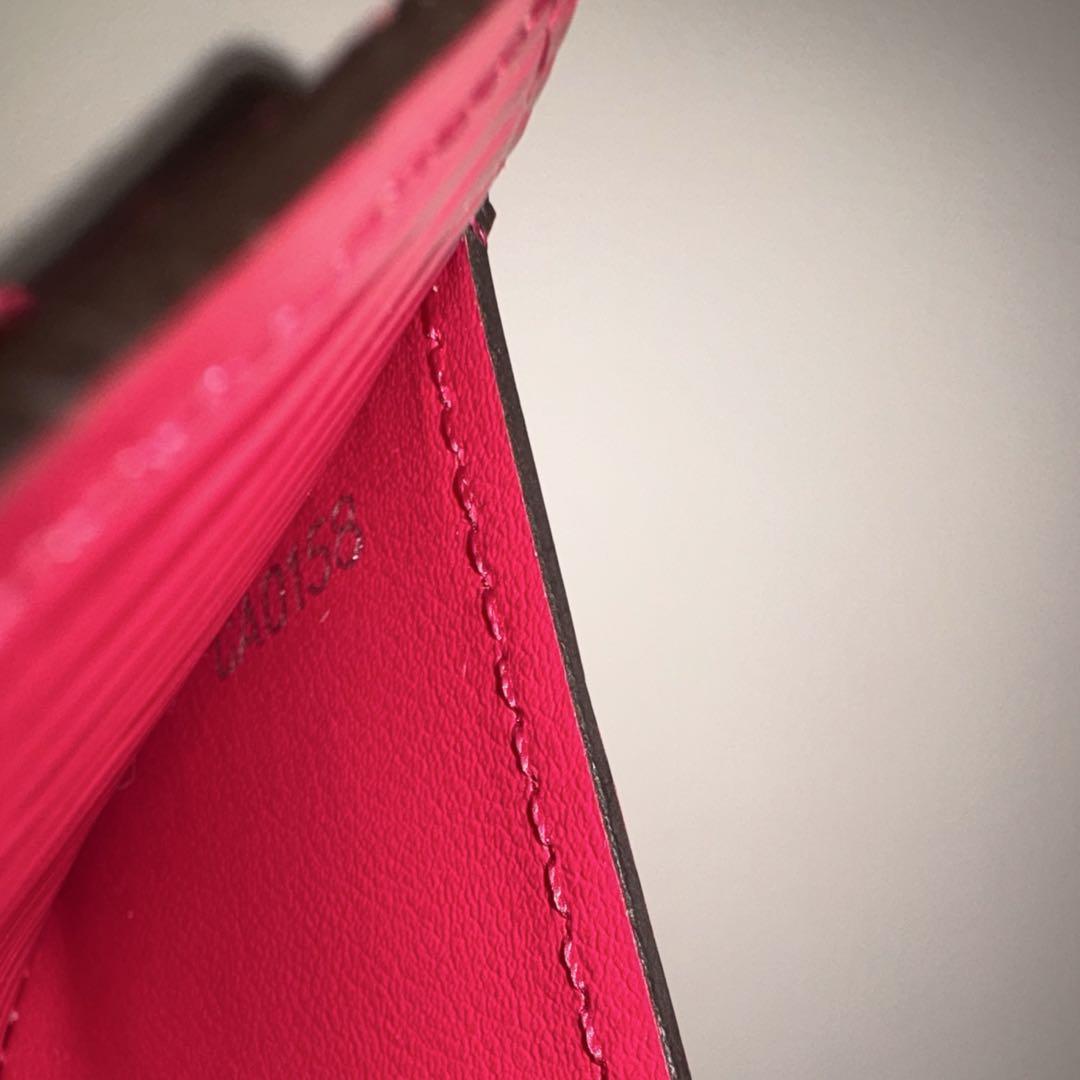 《付属品完備》LOUIS VUITTON エピレザー 長財布 ピンク