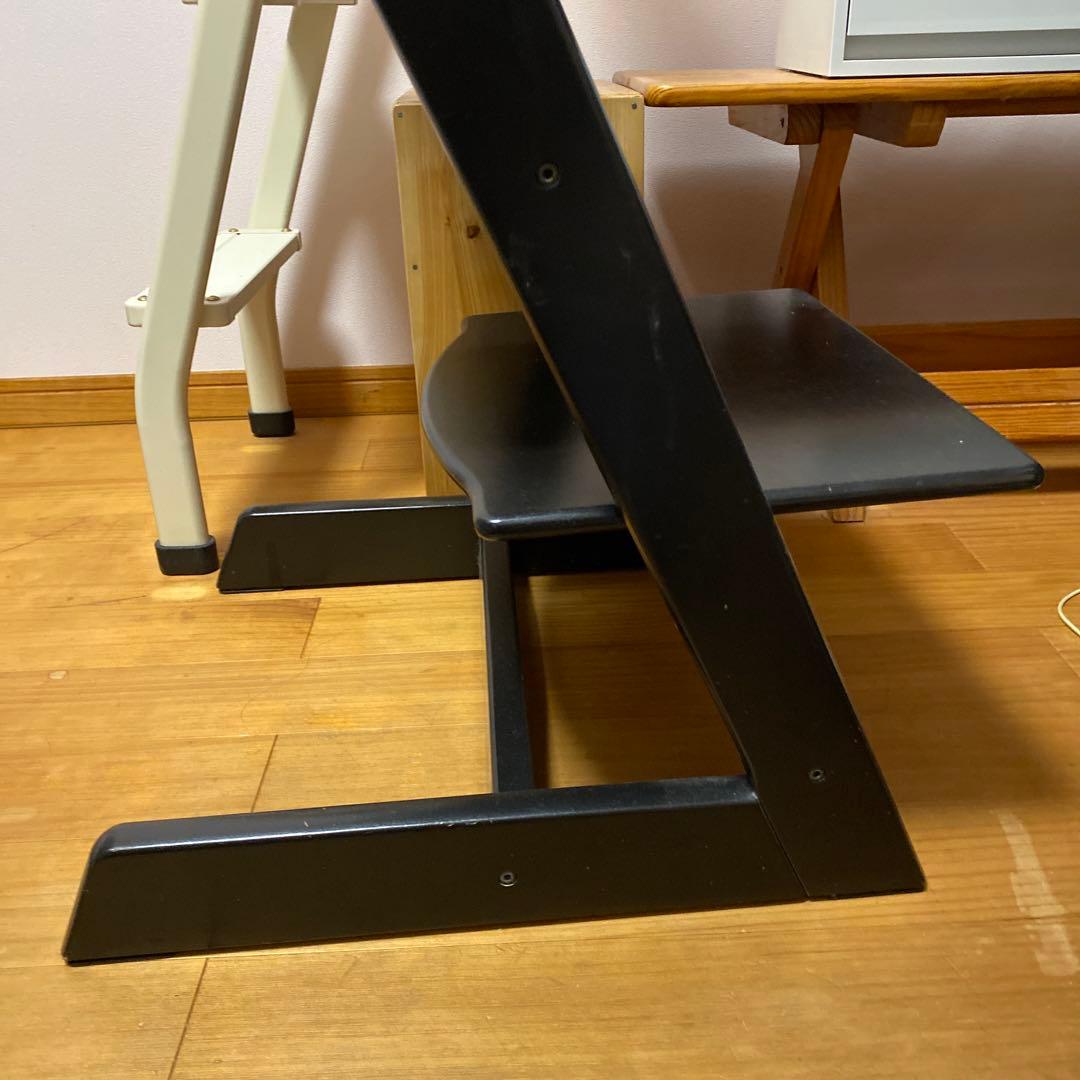 ブラック木製キッズチェア・学習椅子STOKKE ブラック木製キッズチェア・学習椅子STOKKE