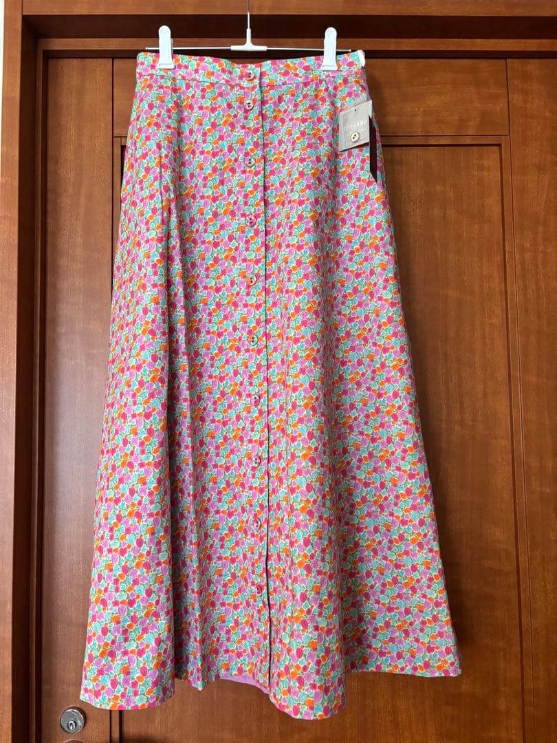 ツハル 【LIBERTY】Swift’s Song柄裾絞りブラウス&スカート