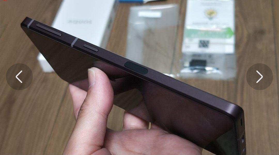 美品】AQUOS sense7 plus ディープカッパー フィルム付