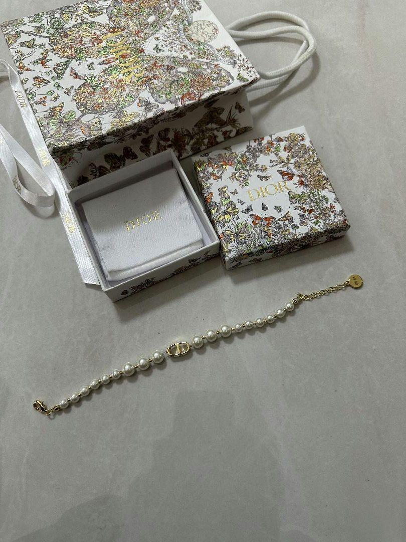 Dior パールブレスレット