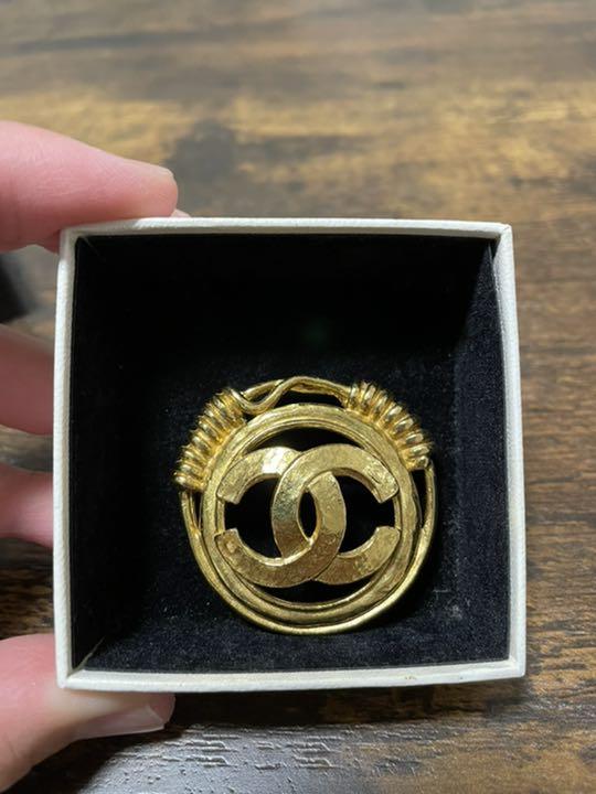 CHANEL ブローチ - myphamhanskinaz.com