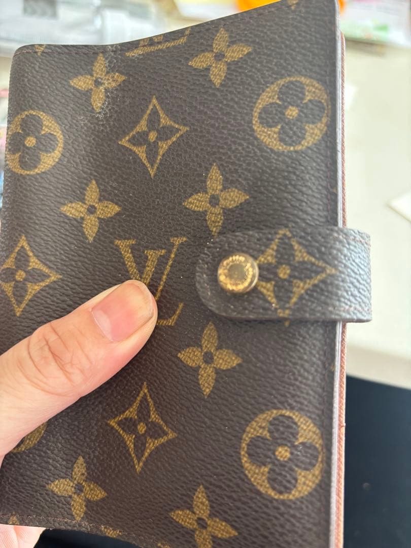 ルイヴィトンの手帳カバー ルイヴィトン モノグラム アジェンダ 手帳カバーの買取実績