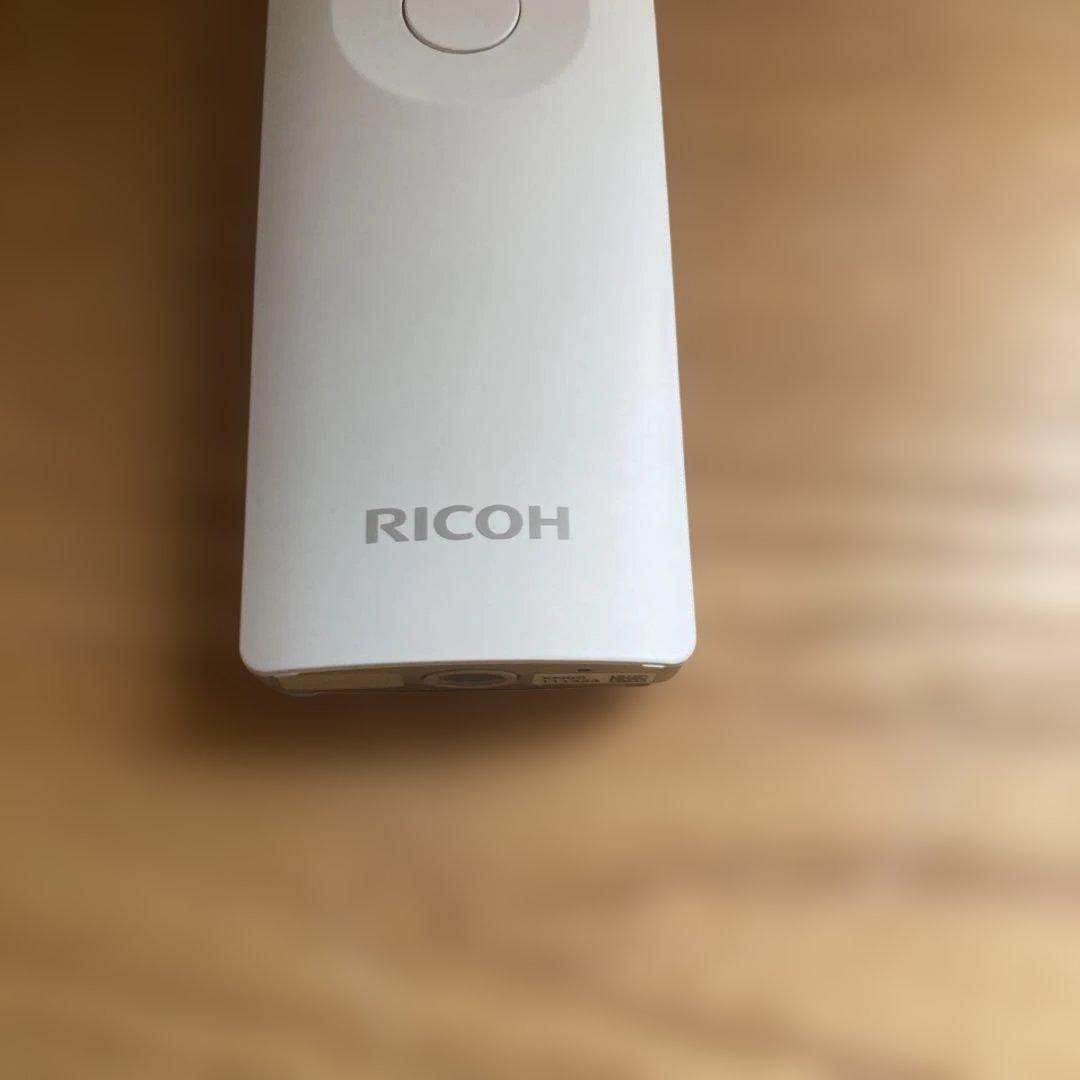 RICOH THETA m15 ホワイト/ リコー　シータ　360度カメラ