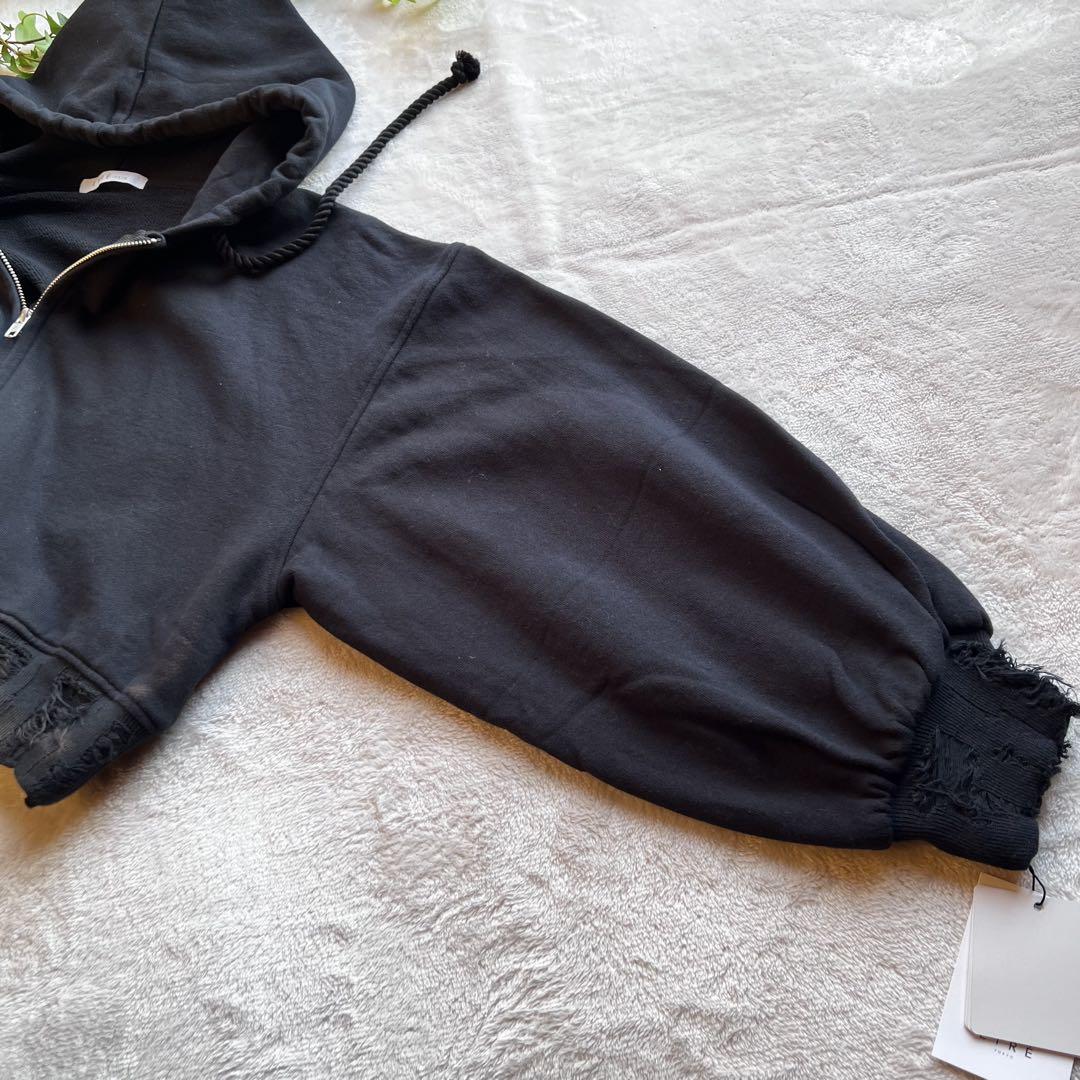 ETRE TOKYO 新品　ダメージ加工　ショートZIPフーディー　Ｆ