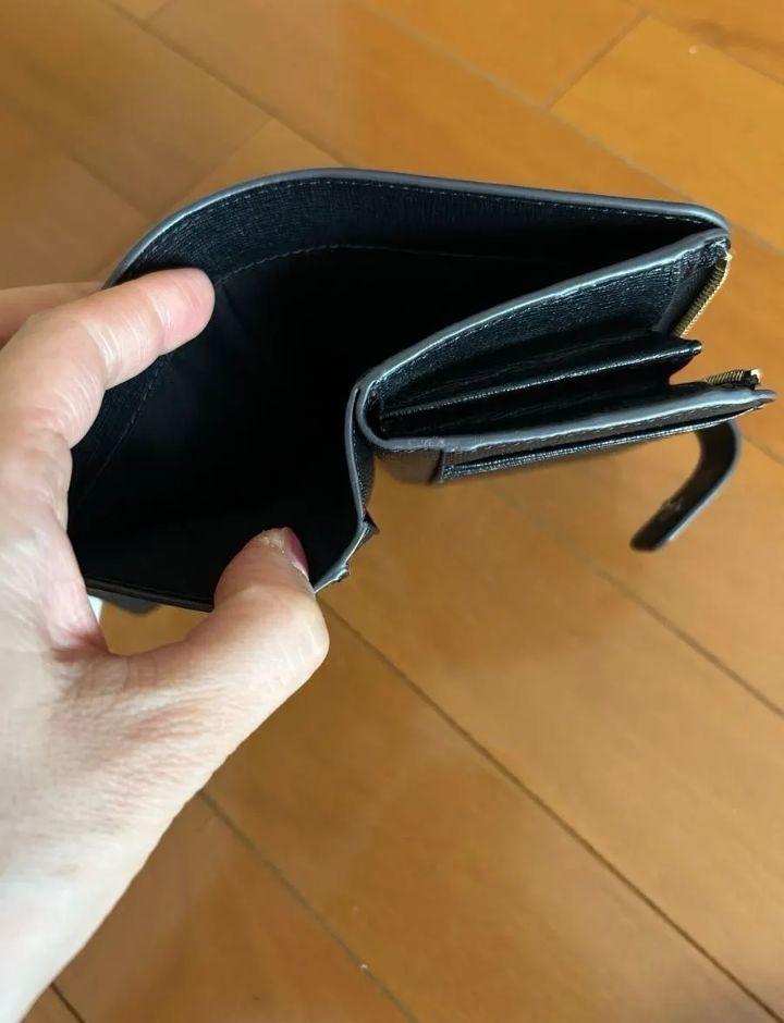 新品 未使用品 タグ付き FURLA 財布 ブラック