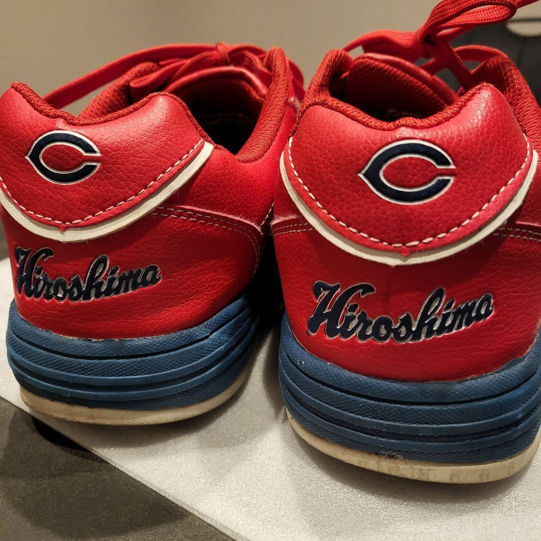 広島カープのスニーカー 広島カープのスニーカー