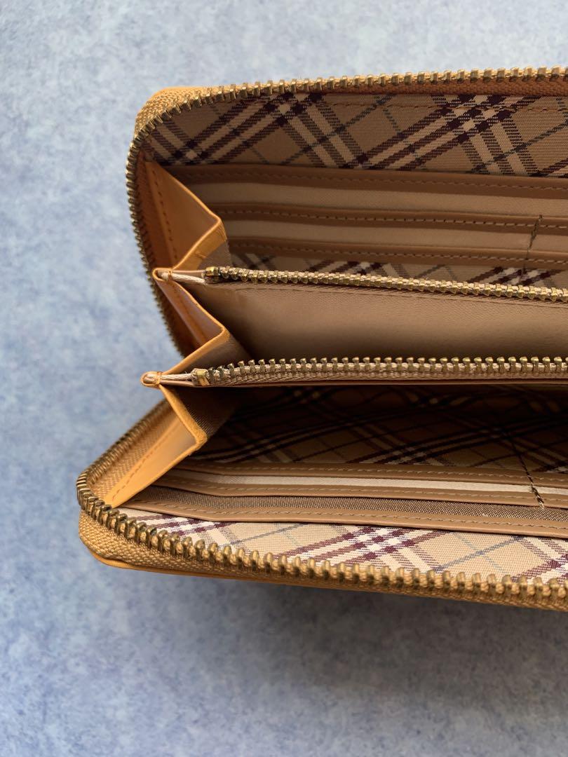 BURBERRY BLUE LABEL 長財布　ラウンドファスナー　黄色