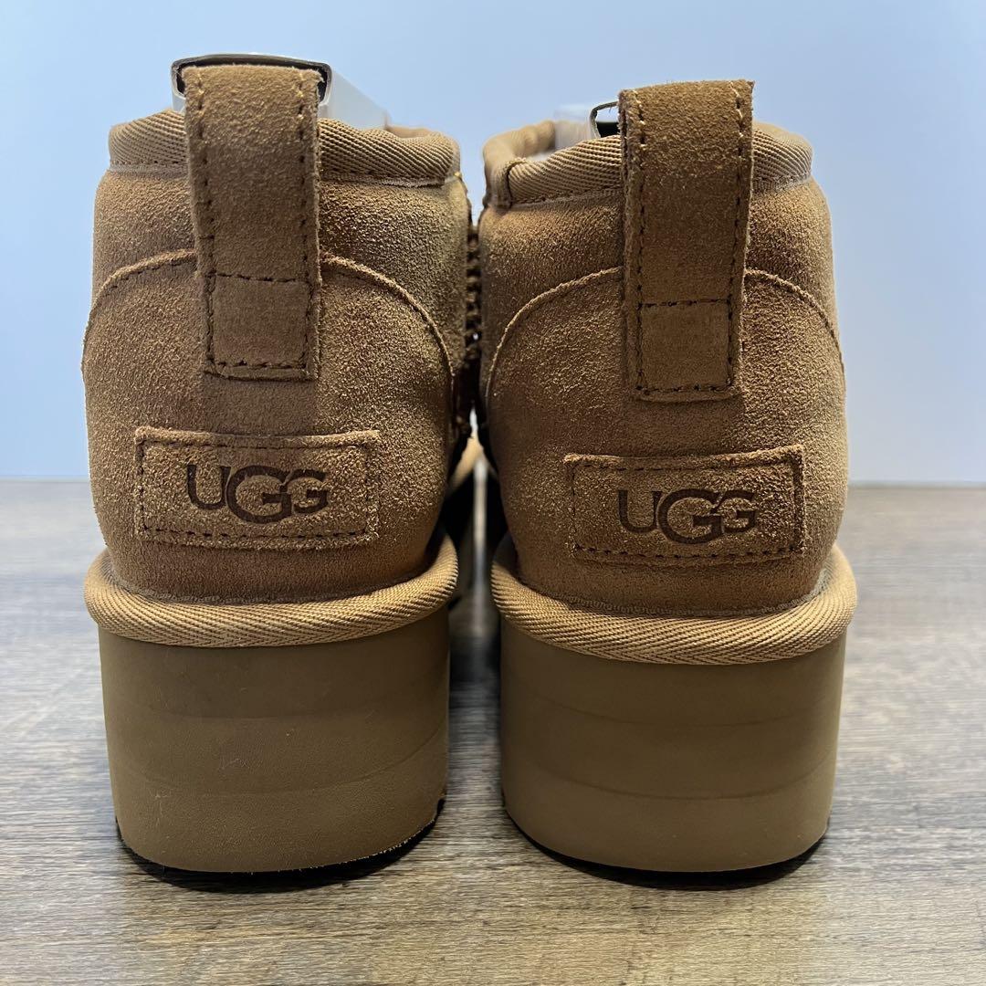 UGGクラシック ウルトラ ミニ プラットフォームプ厚底 ブーツ　24cm