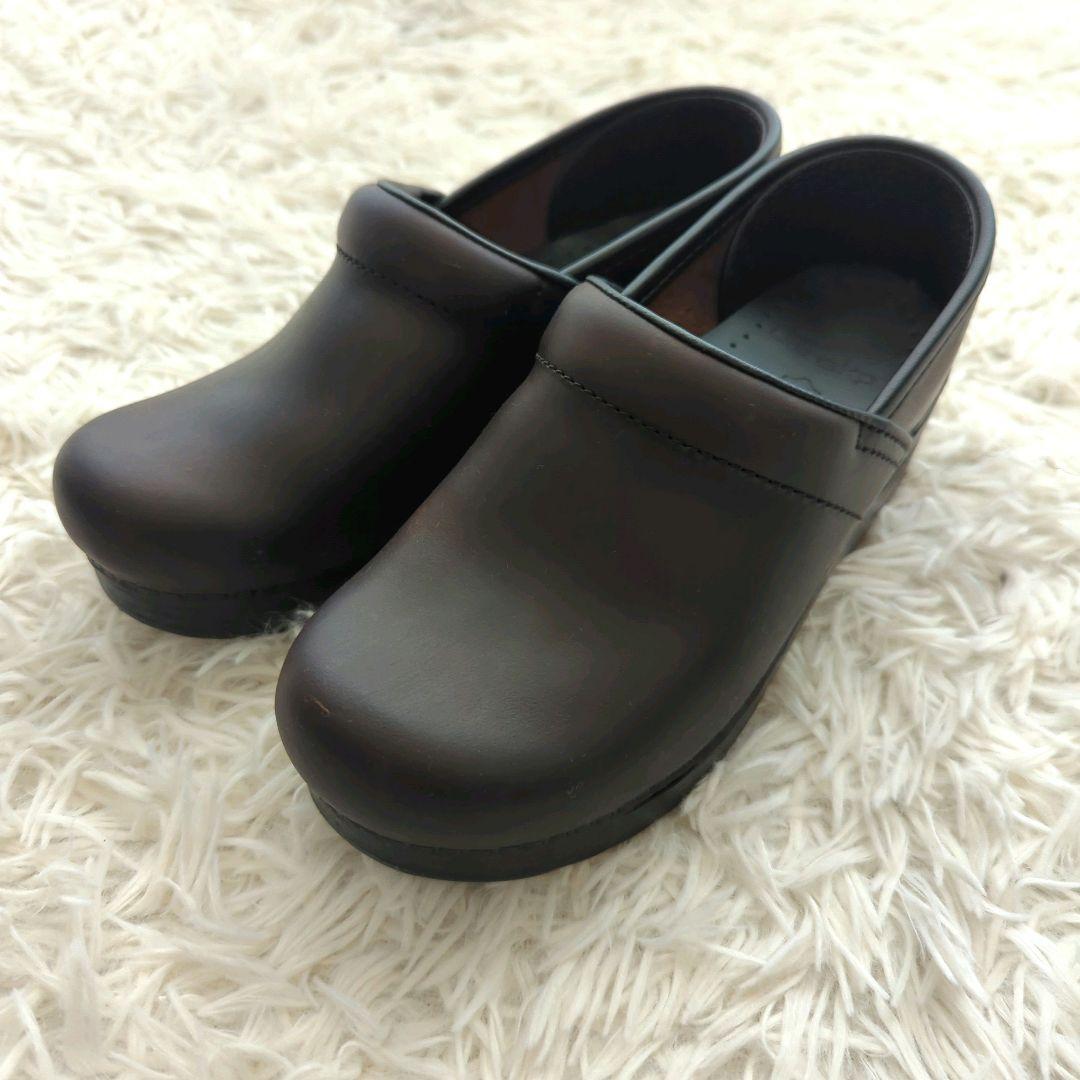 美品 ダンスコ プロフェッショナル オイルドレザー ブラウン 35