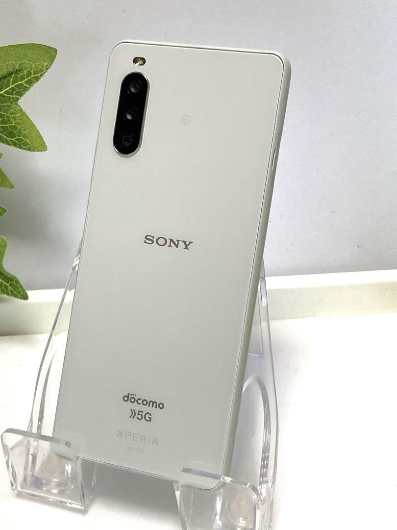 SONY SO-52B 5G ホワイト ドコモ SIMフリー⭐️Android13