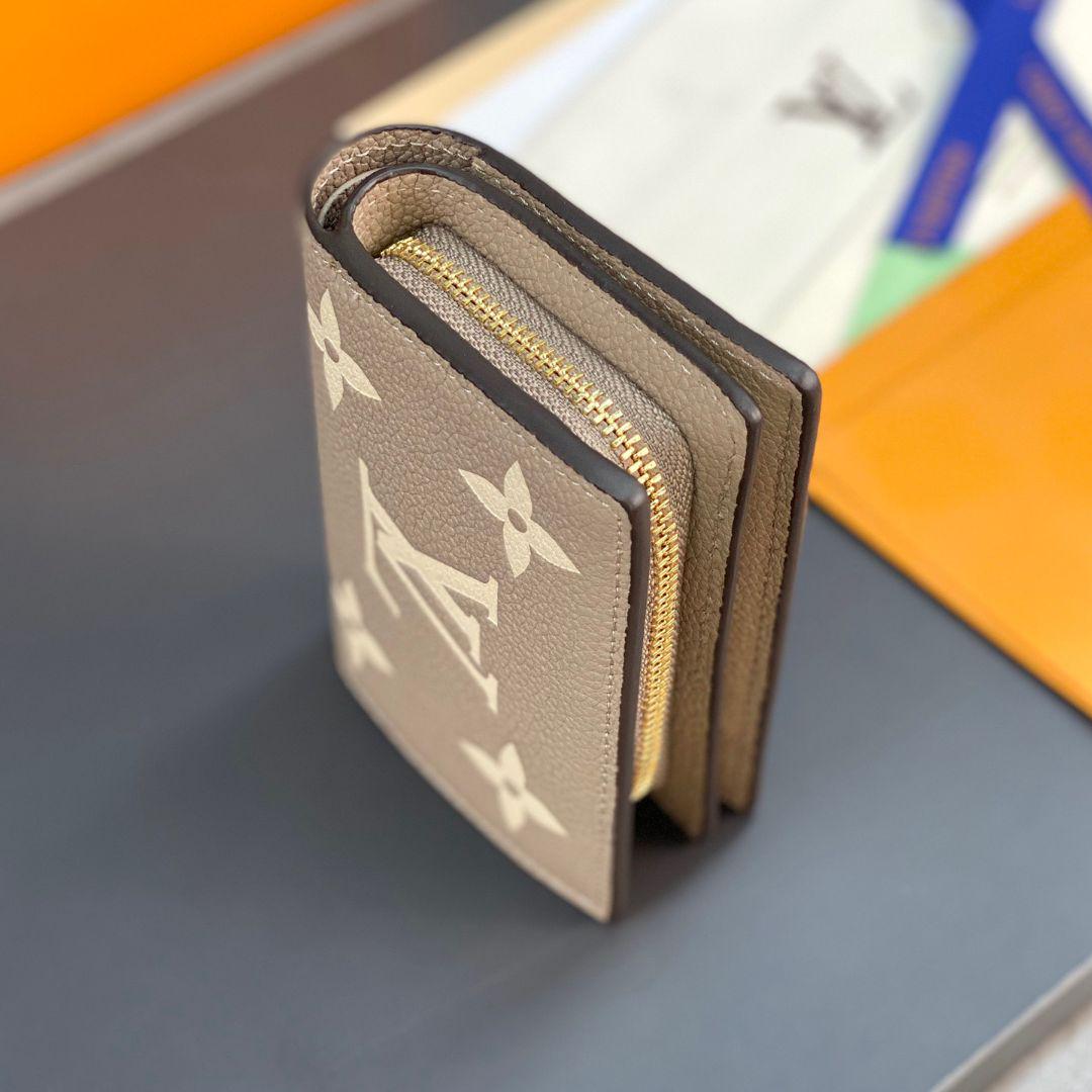 LOUIS VUITTON (ルイヴィトン) 二つ折り財布 小銭入れ付き