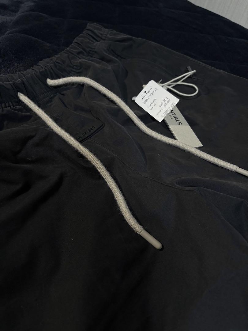 ESSENTIALS エッセンシャルズ　RELAXED CORE トラウザー