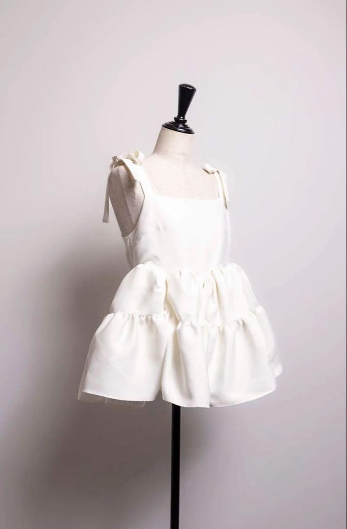 shellerシェリエ　shoulder ribbon satin tops