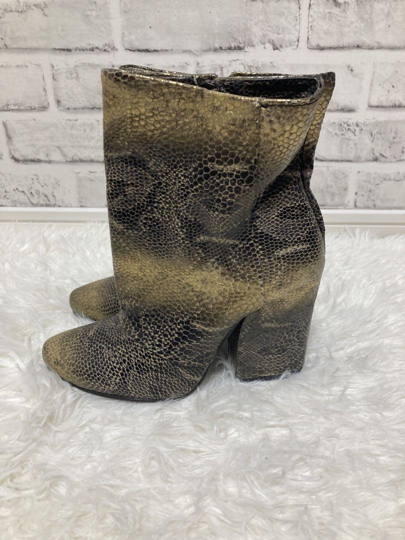 《美品》 DENHAM ショートブーツ パイソン 35