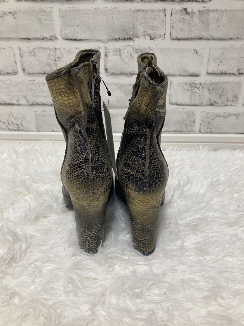《美品》 DENHAM ショートブーツ パイソン 35