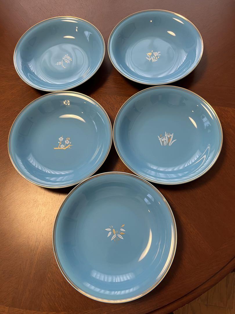003 青い花と鳥の模様の平皿 003 青い花と鳥の模様の平皿 工芸品
