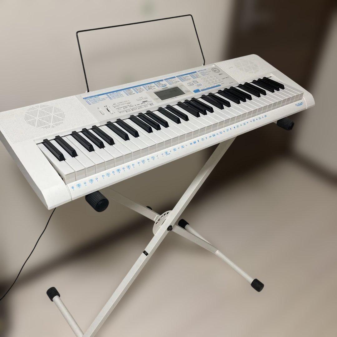 CASIO 光ナビゲーションキーボード LK−311 スタンドと楽譜スタンド付き CASIO 電子キーボード LK-311 スタンド付き - メルカリ
