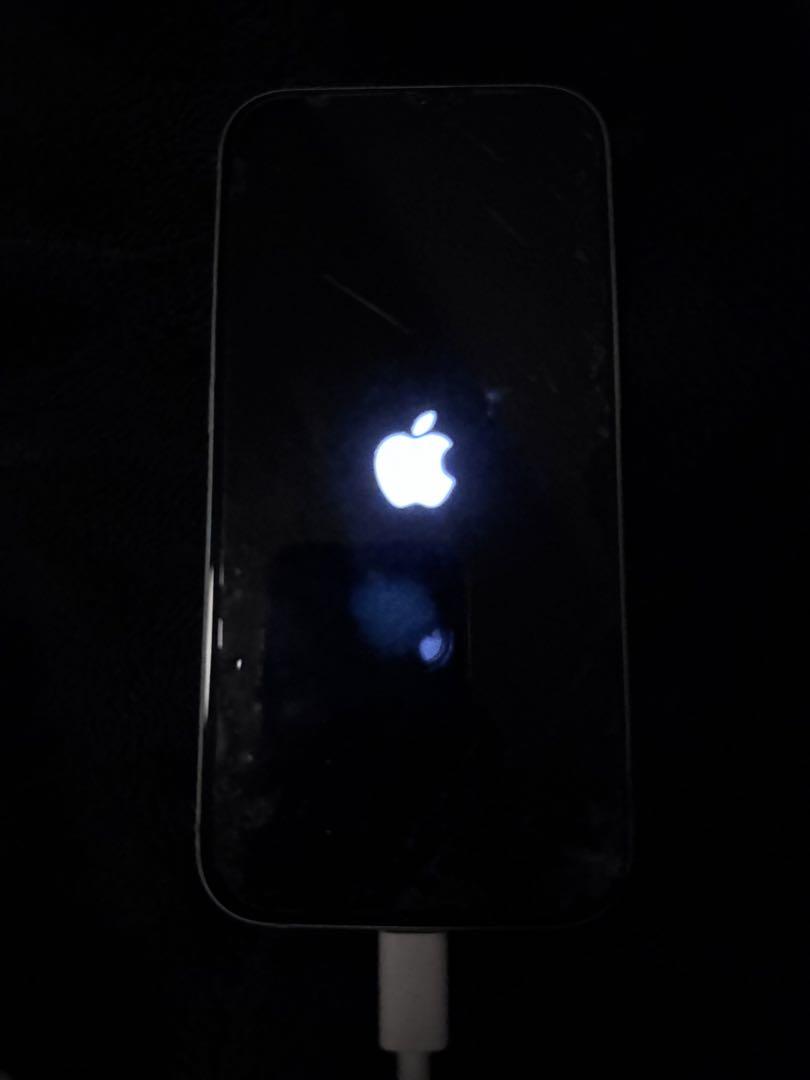 iPhone 15 グリーン　本体　ジャンク品