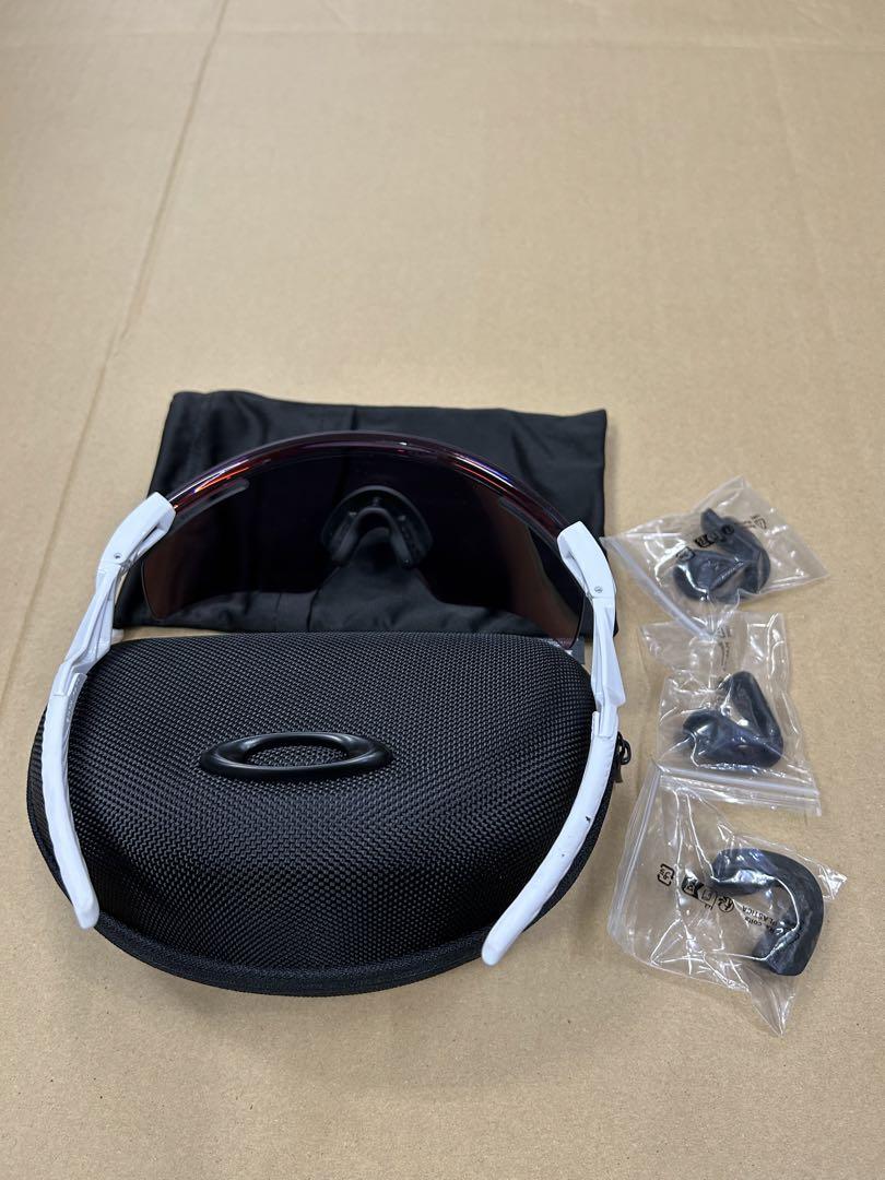 OAKLEY QNTM KATO Prizm Roadレンズ ホワイトフレーム