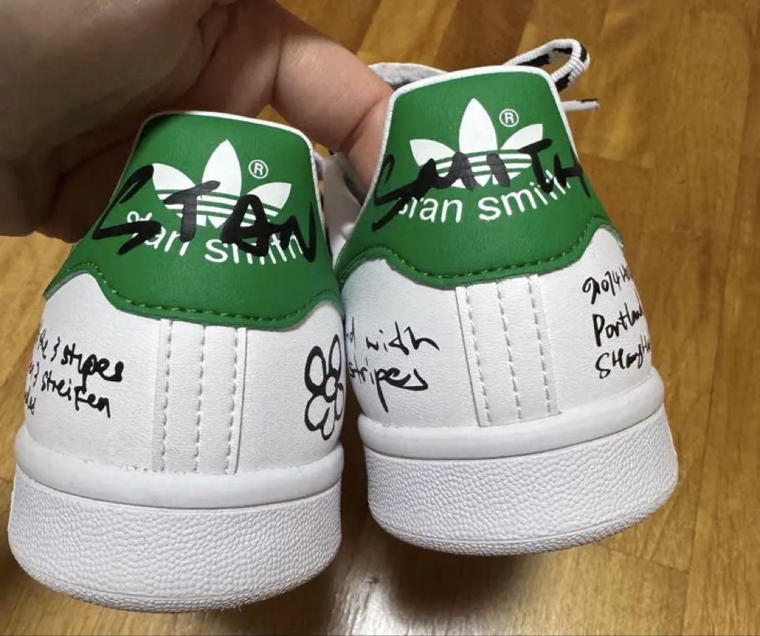 新品未使用☆希少品　adidas アディダス スタンスミス 落書き風　23.5