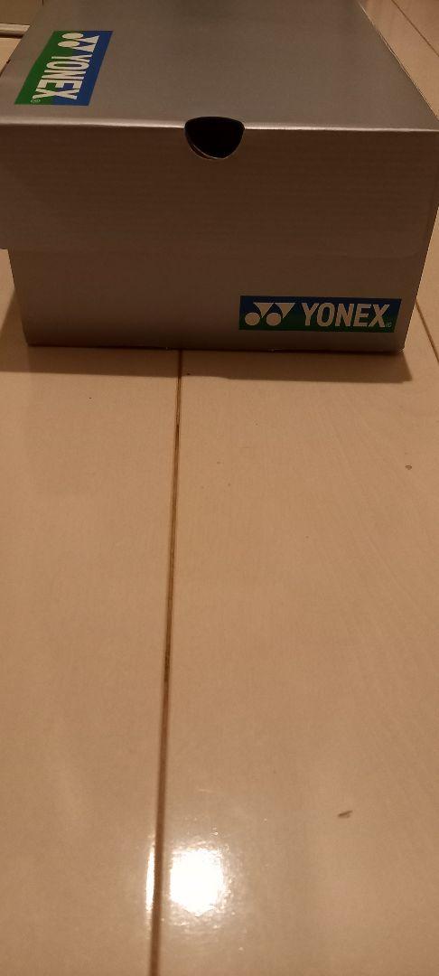 YONEX バドミントンシューズ ホワイト/レッド