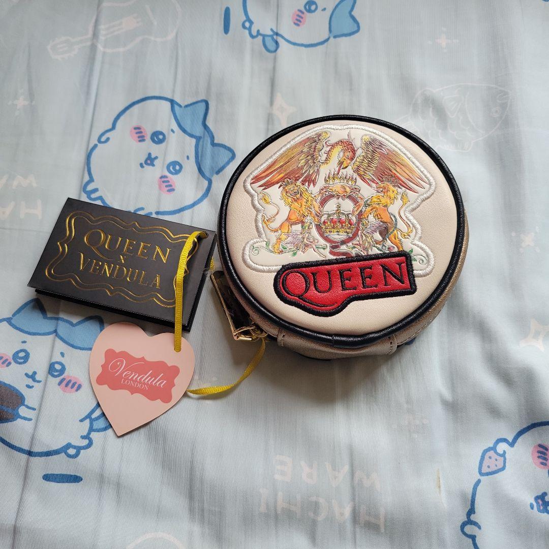 QUEEN x VENDULA 円形ポーチ