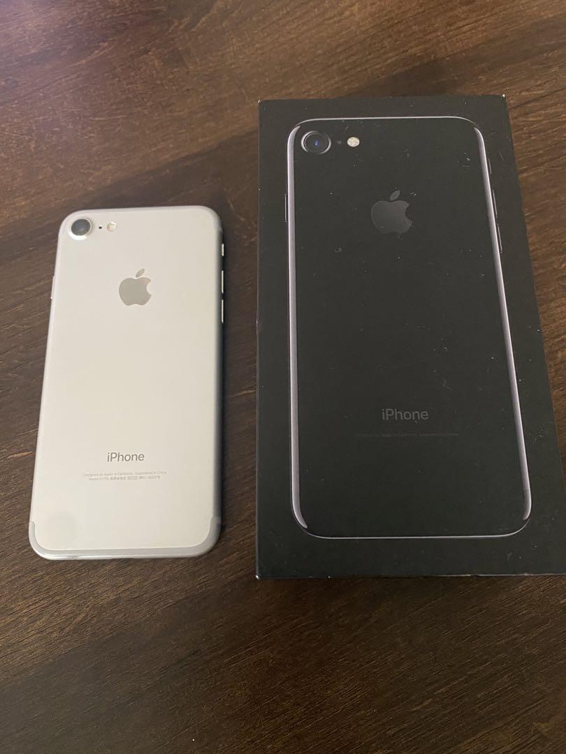 [美品/ワンオーナー]iPhone 7 シルバー 32GB本体、箱、イヤホン Apple iPhone 7 シルバー 本体 箱付き 電源が付きません - メルカリ