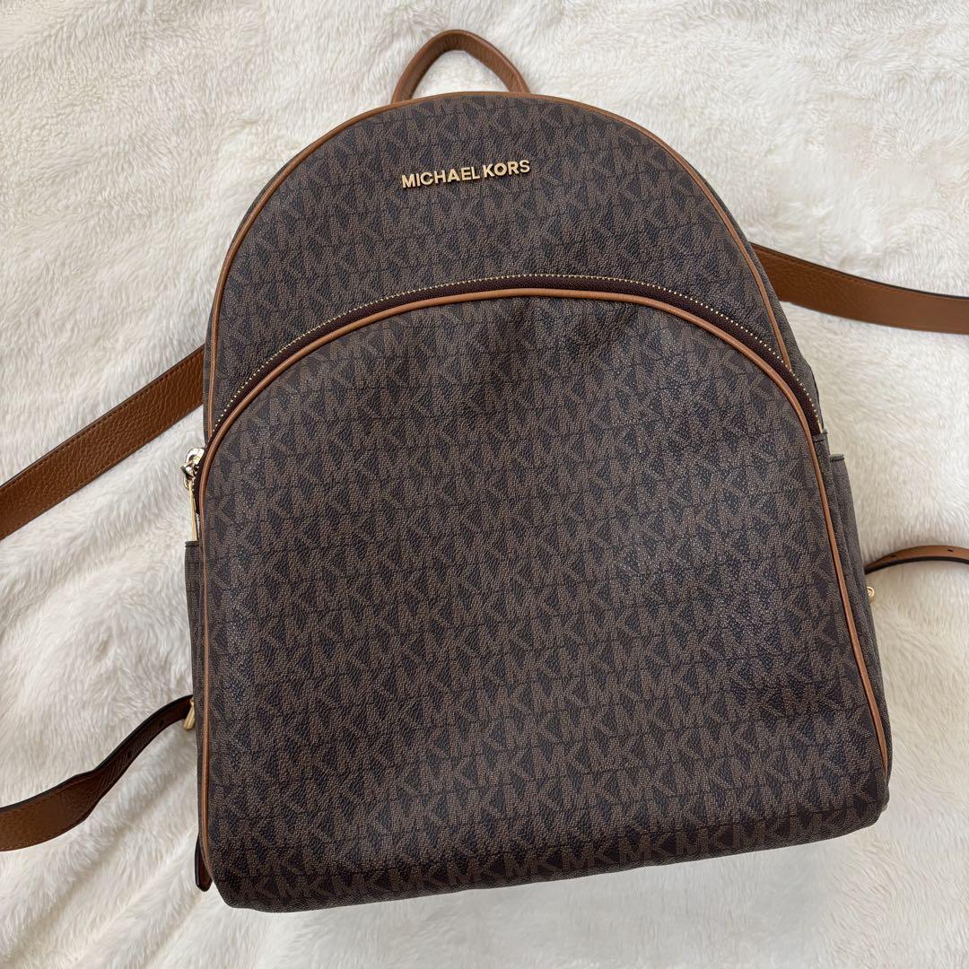 MICHAEL KORS モノグラムバックパック