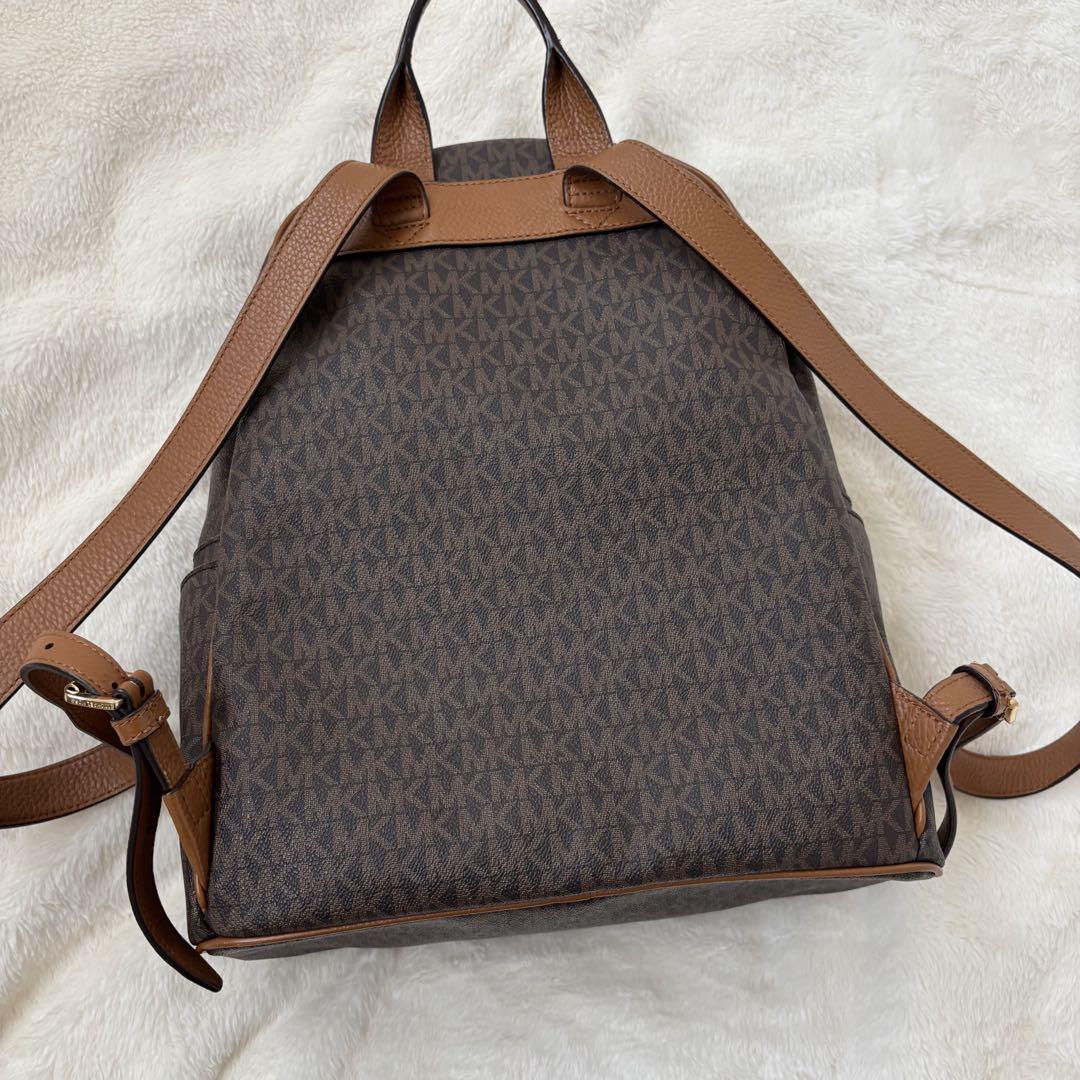 MICHAEL KORS モノグラムバックパック