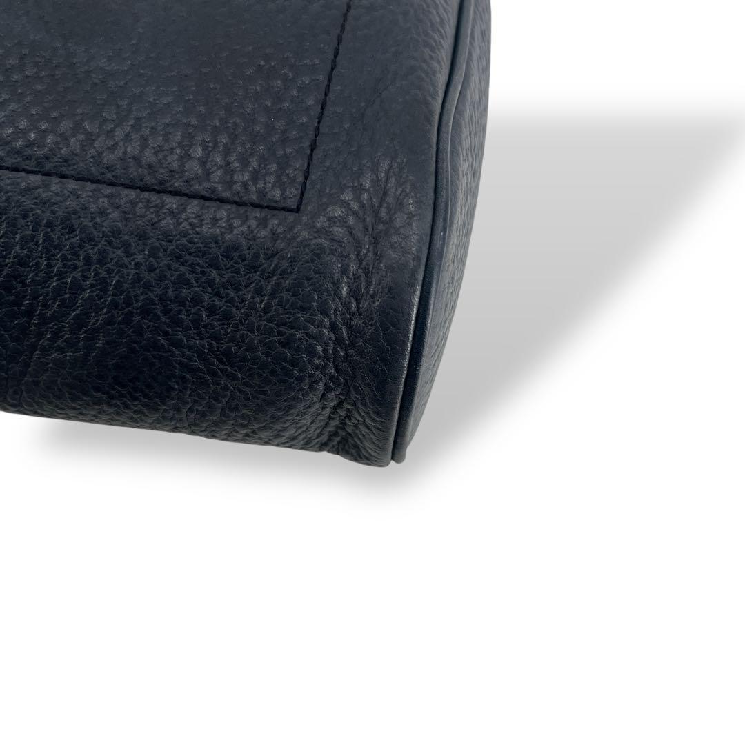 DELVAUX デルヴォー